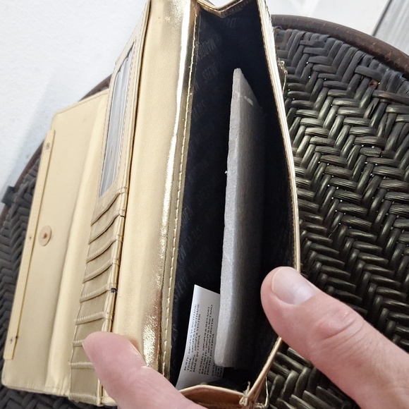 Steve Madden Logobar Clutch Wallet  Pretty Blush Pink - Picture 7 of 9